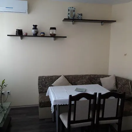Apartment Апартамент Дрийм Младост