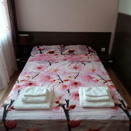 Апартамент Дрийм Младост Apartment