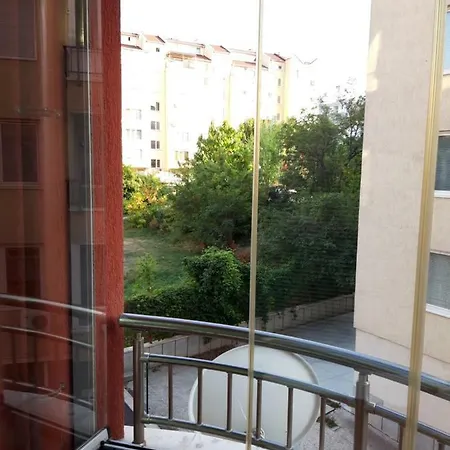 Apartment Апартамент Дрийм Младост